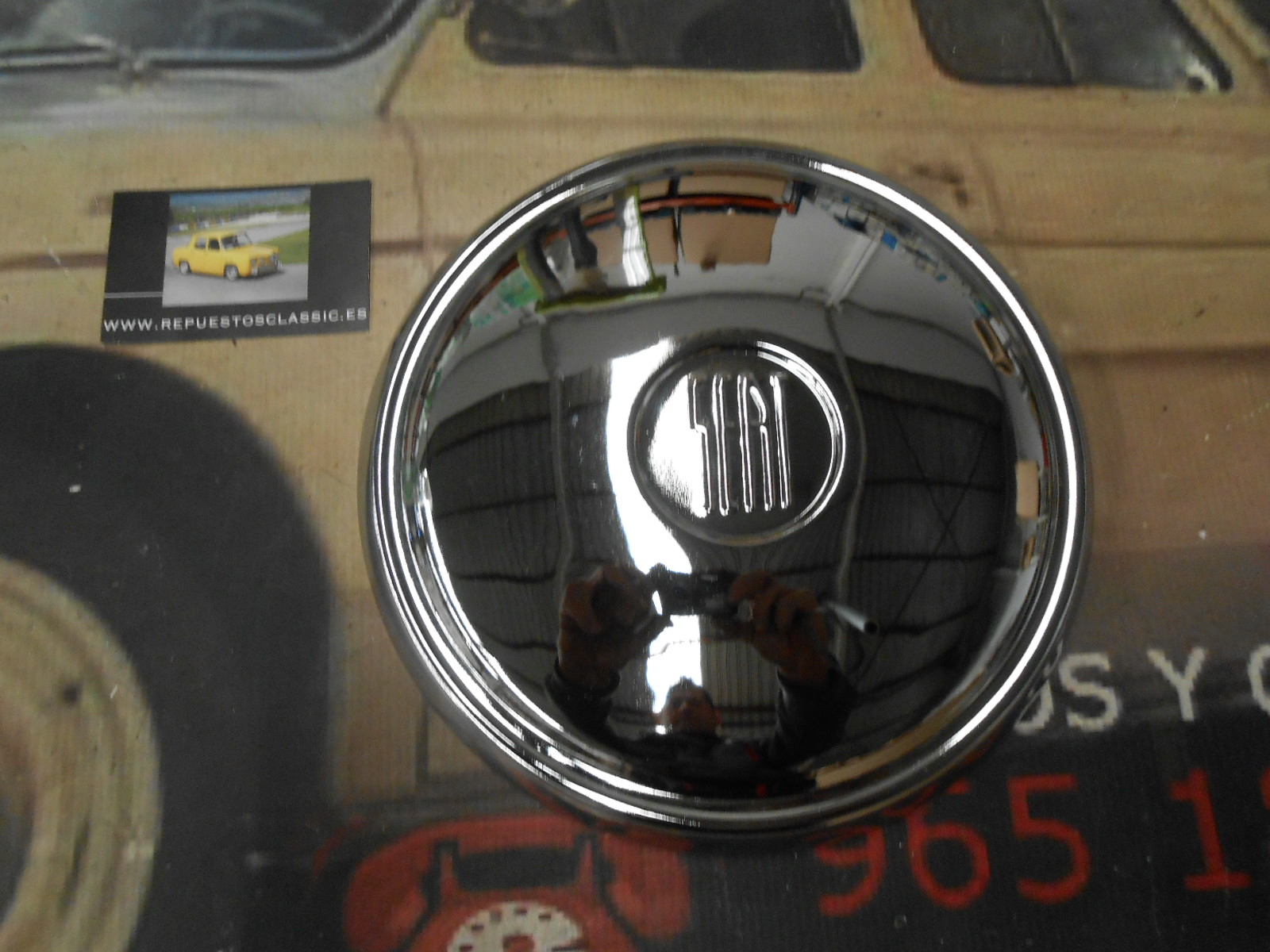 TAP05 JUEGO 4 TAPACUBOS SEAT 850, ESPECIAL, COUPE